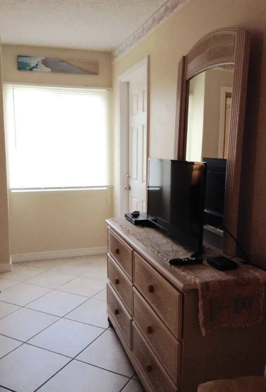 Gulf Shore Condo #604r 2 Bedrooms 2 Bathrooms Condo