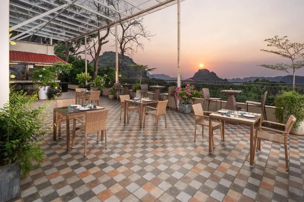 The Summer House, Pachmarhi - AM Hotel Kollection