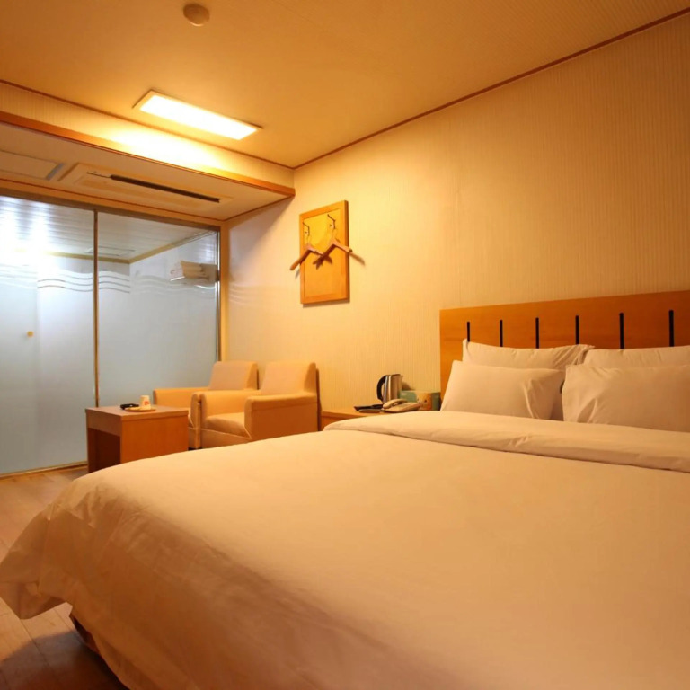 Prince Hotel