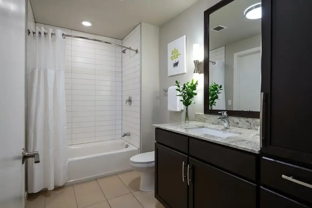 Downtown Dallas CozySuites w/ gym #2