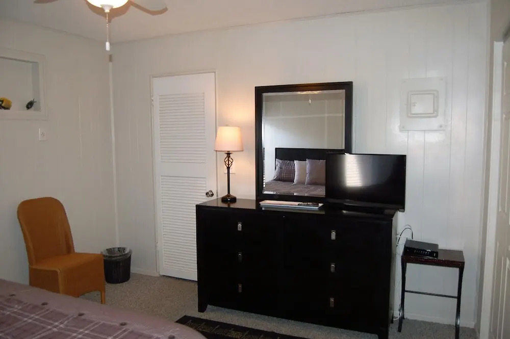 Siesta Beach House #106 1 Bedroom 1 Bathroom Condo
