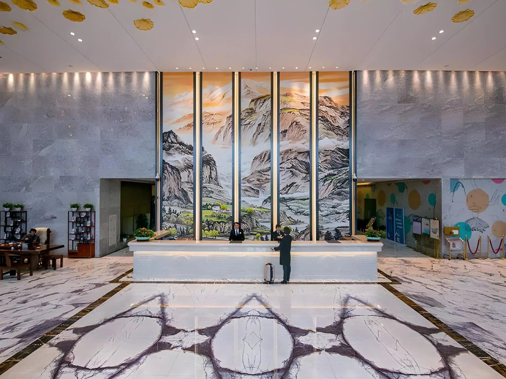 Vienna International Hotel (Wuhan Workers' Culture Palace Jiyuqiao Metro Station)