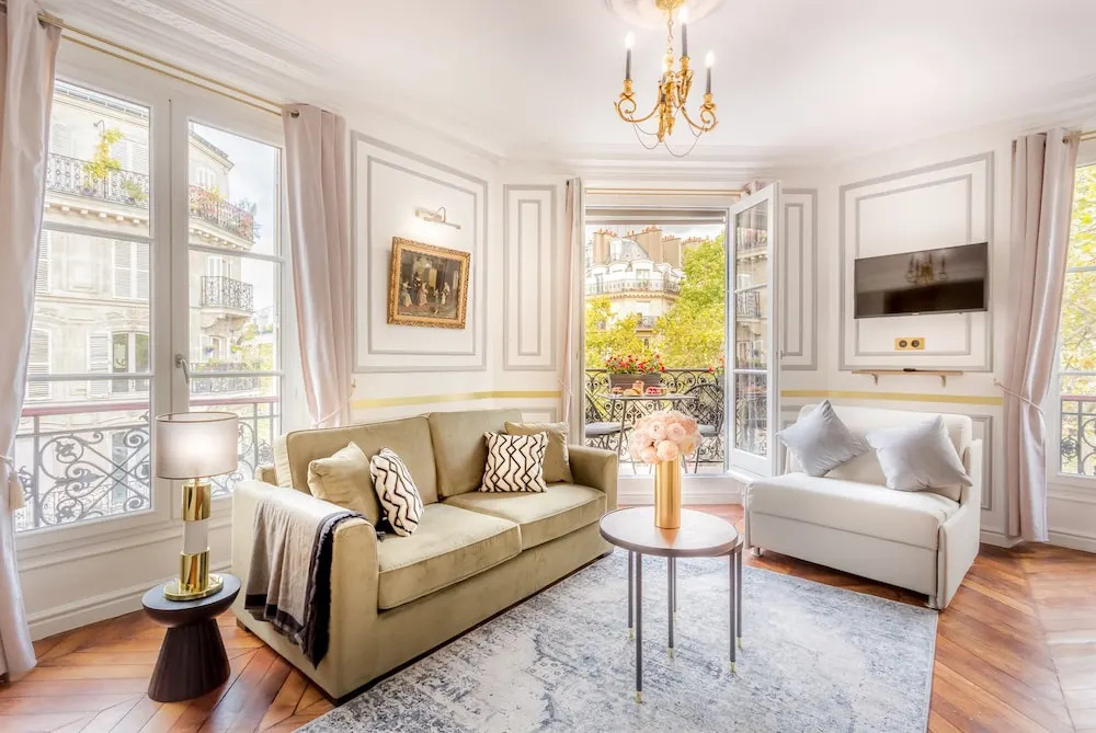 Sunshine 2 bedroom - Luxury at Louvre