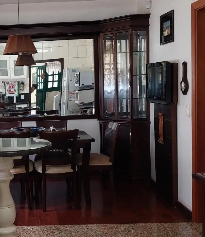 Uma casa com toque nostálgico no centro de Canela