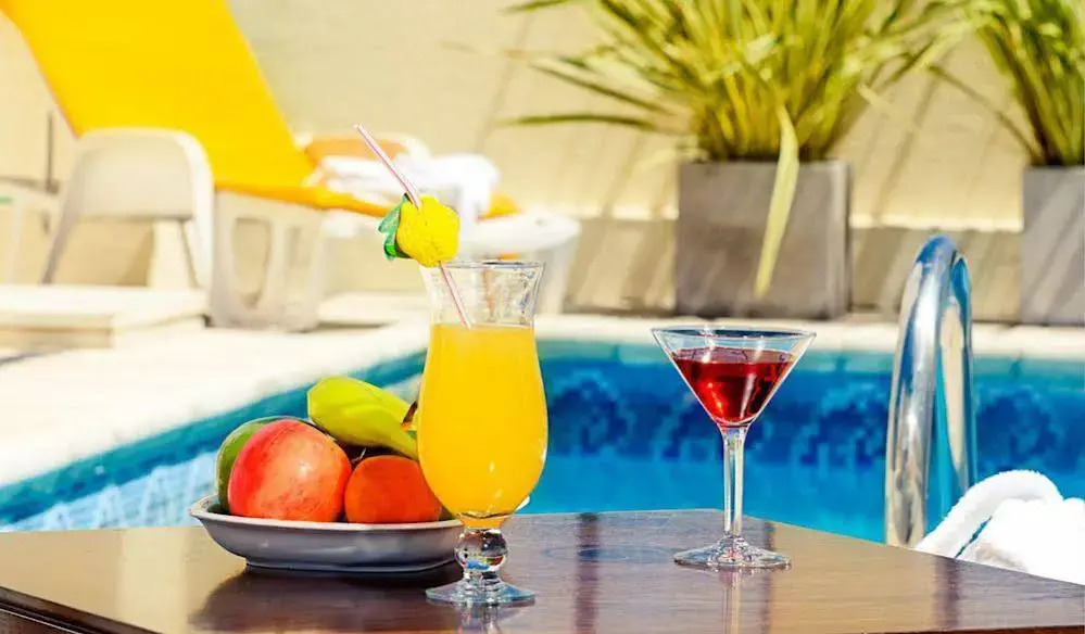 Urquiza Apart Hotel & Suites