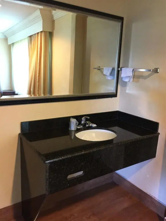 Hyland Inn Van Nuys