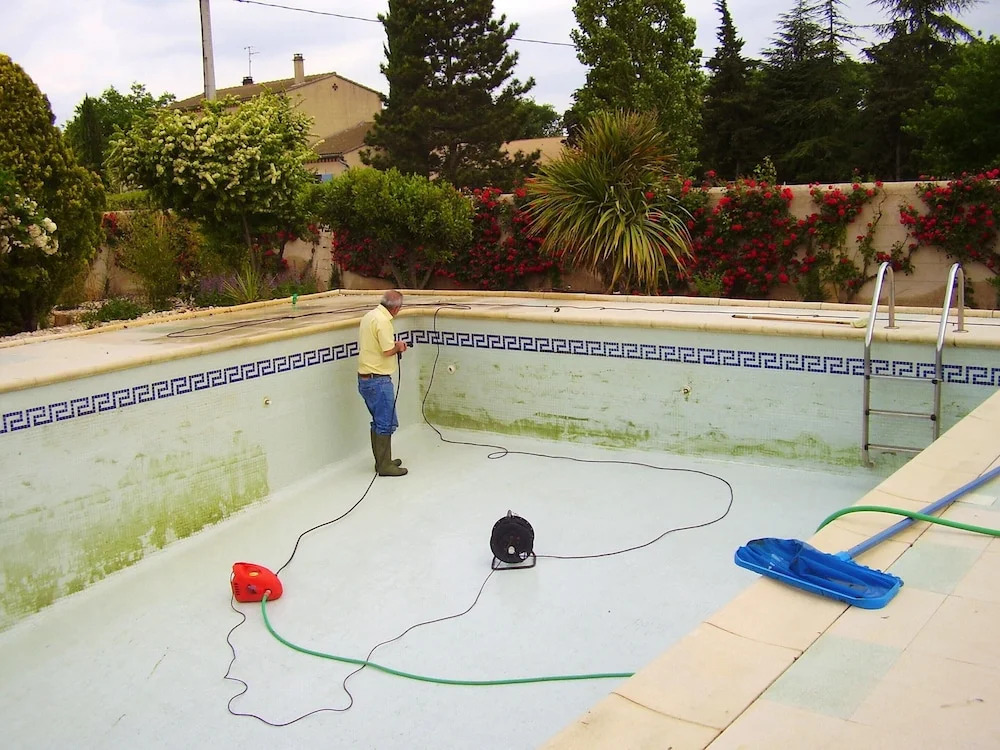 House With 2 Bedrooms In Carpentras With Shared Pool Enclosed Garden And Wifi 31 Km From The Slopes