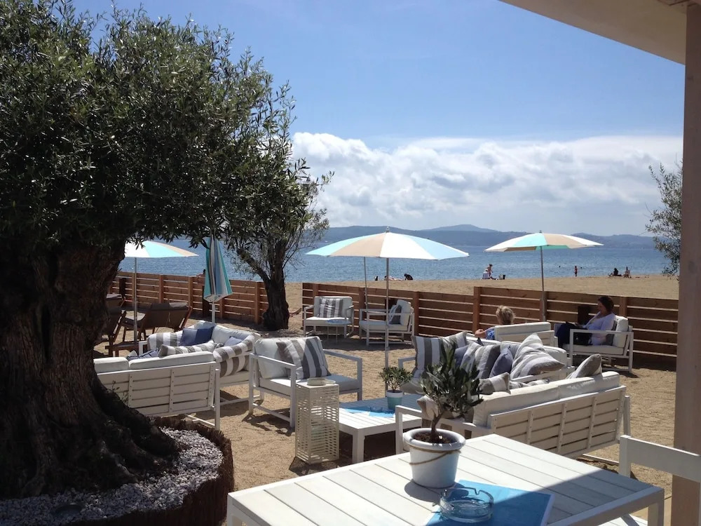 Soothing Holiday Home in Sainte-maxime With Swimming Pool