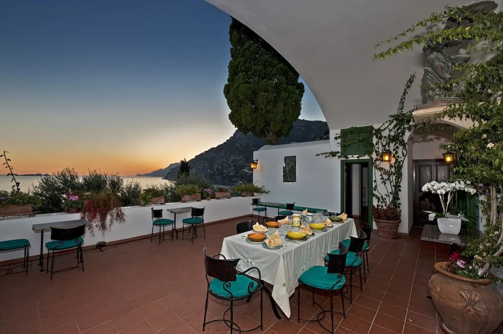 Villa Magenta