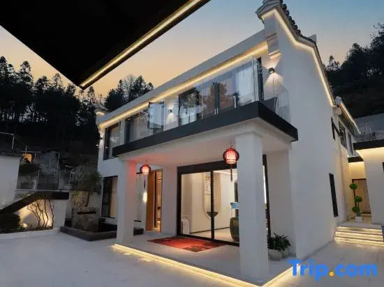 Xinzhu Shiercheng Homestay (Jiuhua Mountain Roushen Baodian)