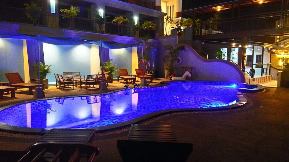 Bodega Phuket Party Resort - Adults Only