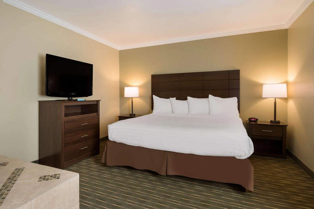 Best Western Holiday Hotel