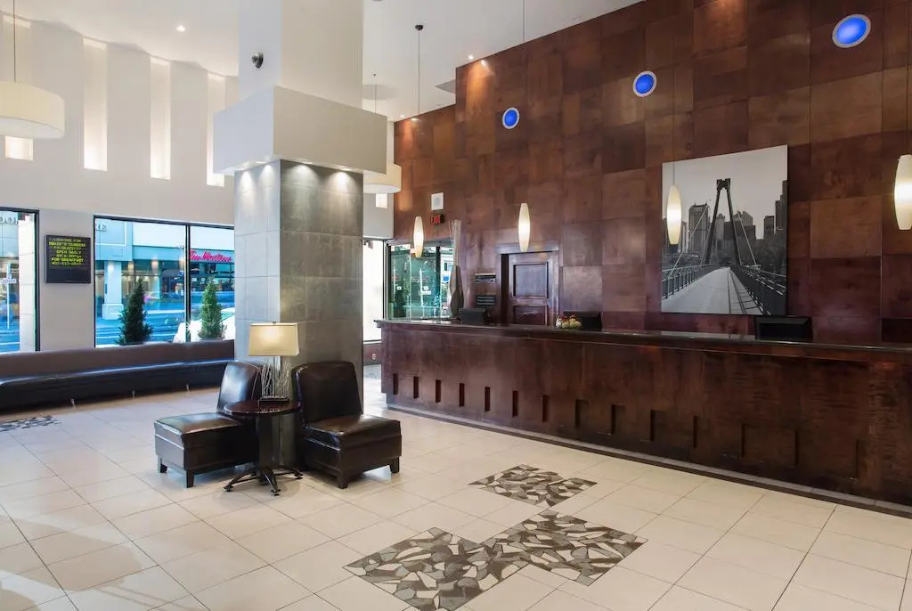 Sandman Signature Calgary Downtown Hotel