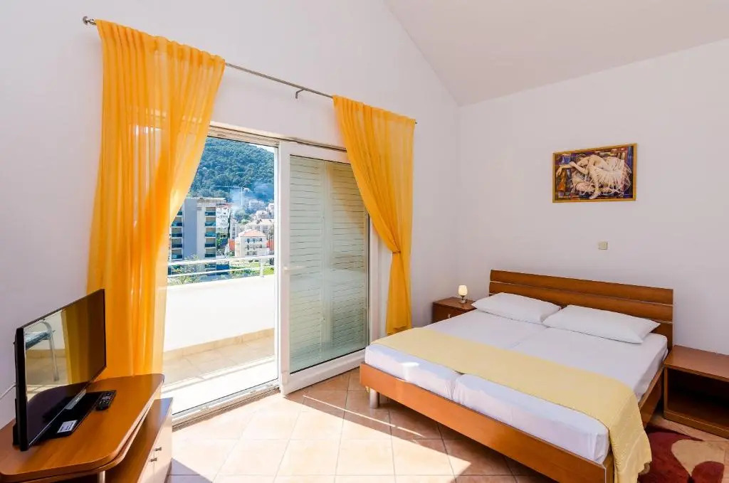 Apartments Villa Perla