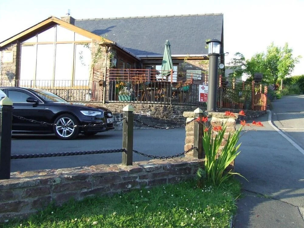 Castle Lodge - Brecon Beacons Accommodation