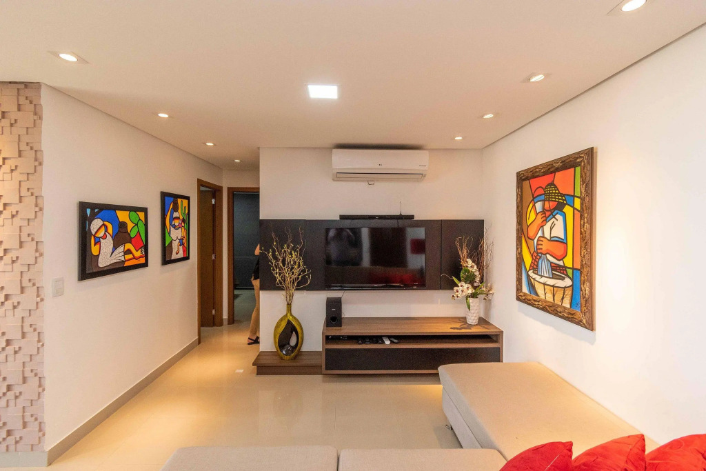 Elegante apartamento de 2 quartos no Setor Bueno - Andar Alto - Ed. The Expression - TH2202