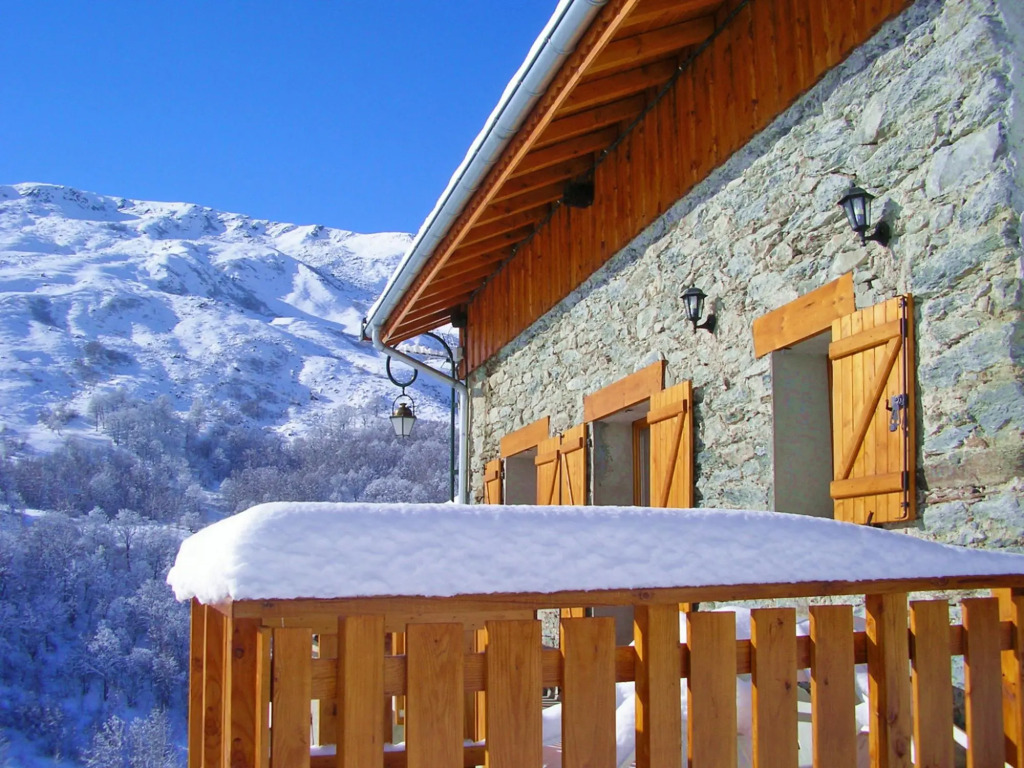 Chalet In Les Menuires-Praranger With Balcony