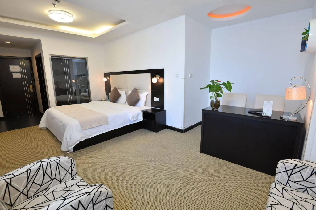 Shanghai Joyful Star Hotel-Free shuttle bus to Pudong Airport and Disneyland