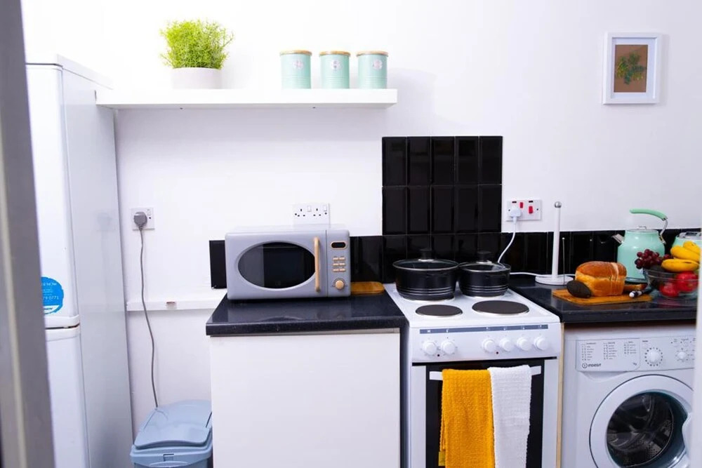 Inviting 1-bed Apartment in London, Near Hotsput