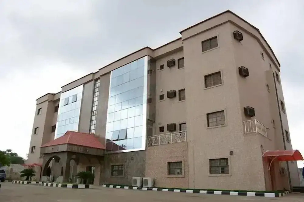 Geese Hotel
