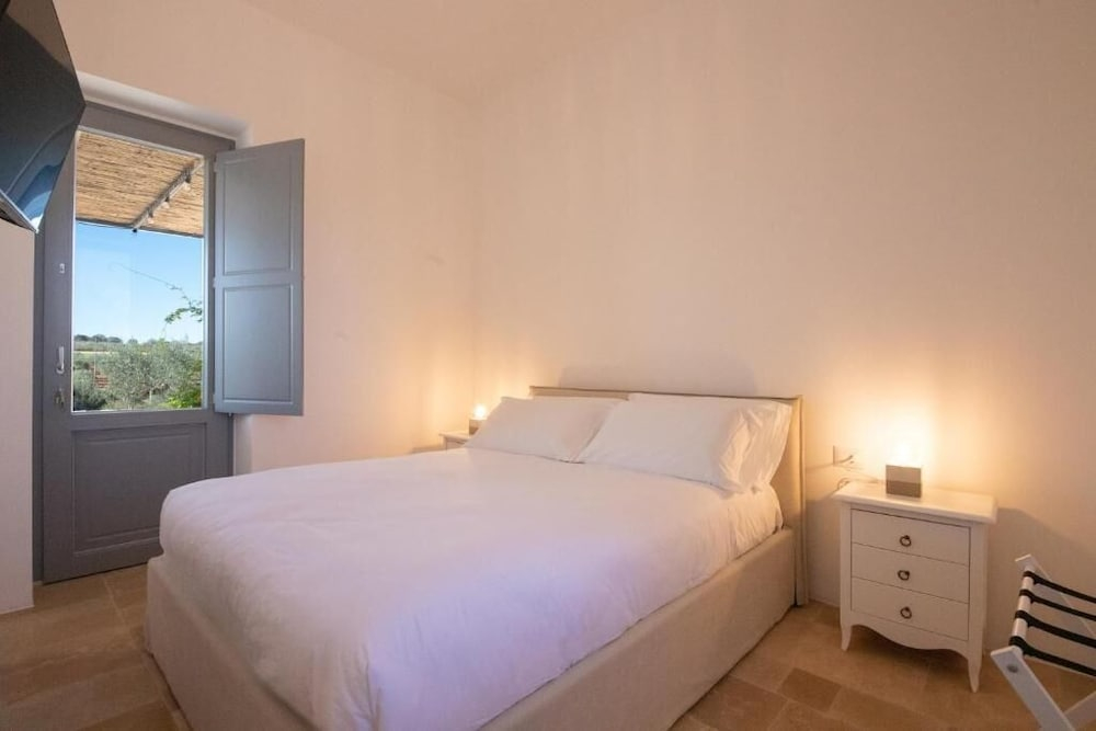 Borgo Cucumo by MONHOLIDAY