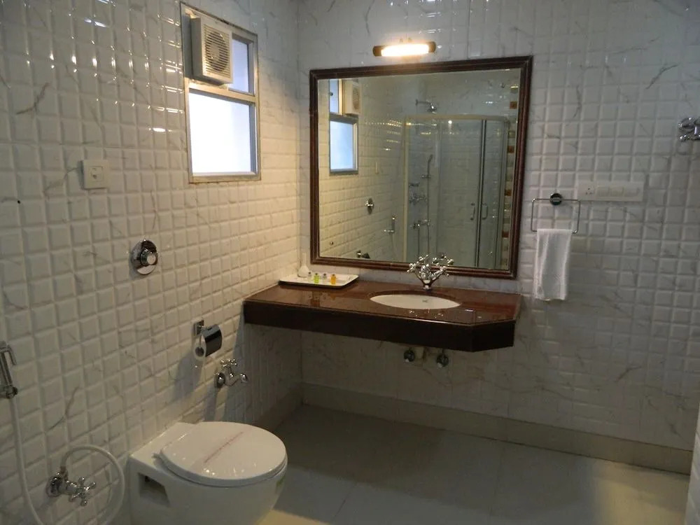 Hotel Thames International