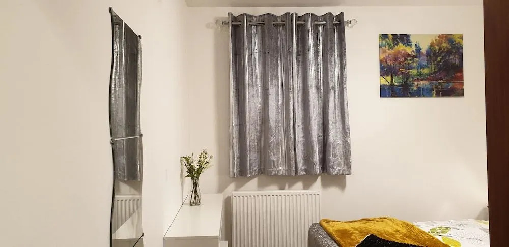 Beach Apartment - Kirkcaldy