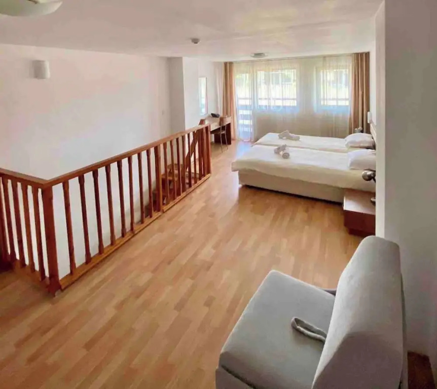 1BR Homey Duplex 300mbps Wifi 2 Floor With Washer