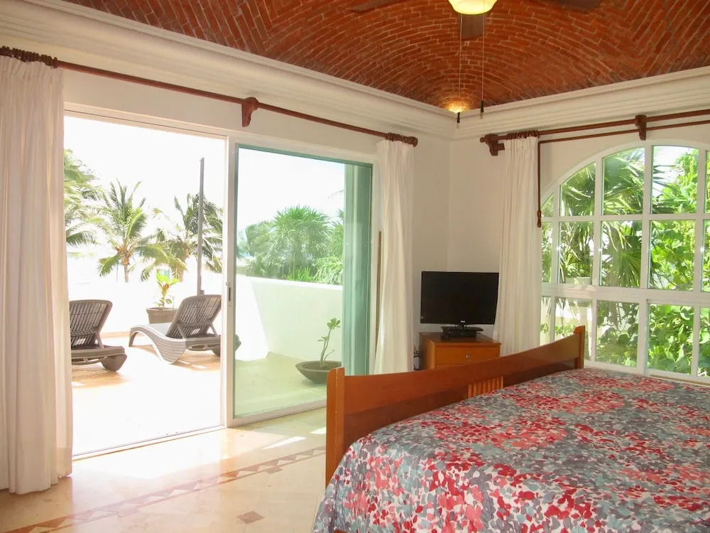 Casa Miramar by Playa Paradise
