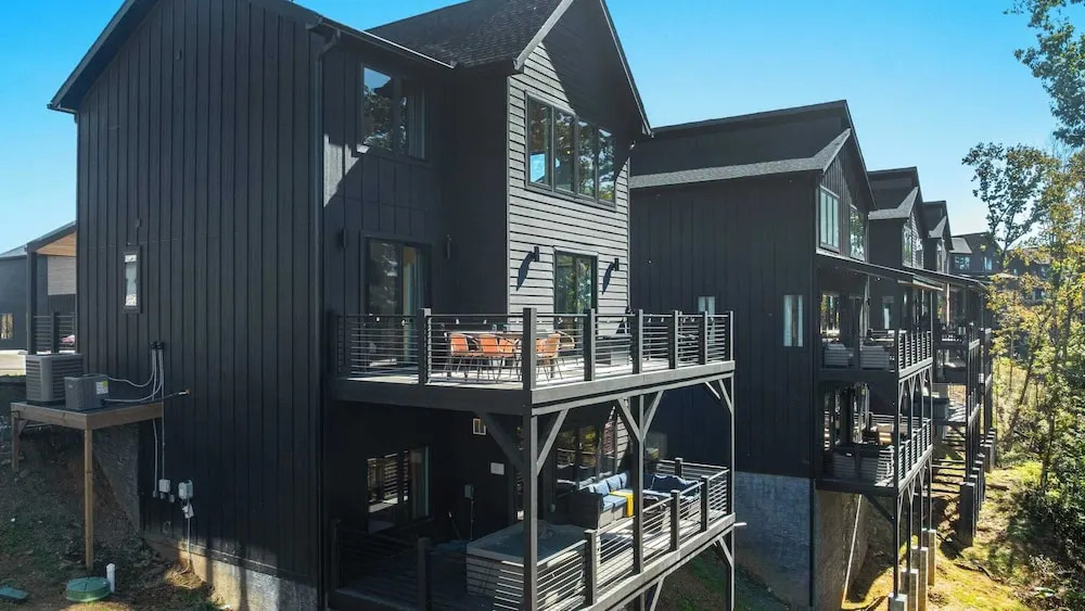 Ridgeview Retreat by Avantstay Sevierville Retreat Indoor Pool + Hot Tub + Firepit + Gym