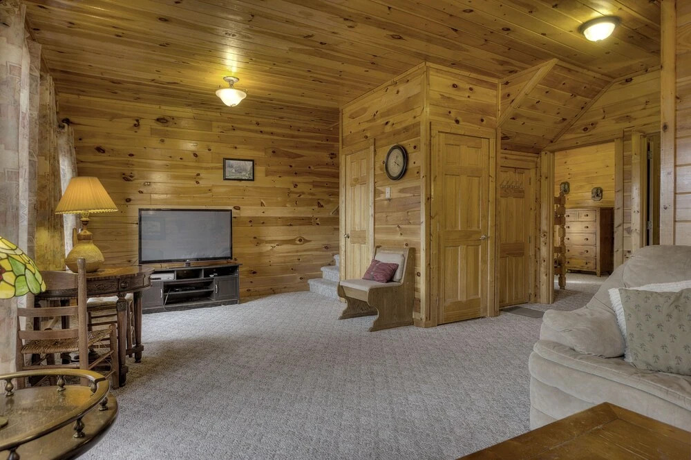 Blackberry Lodge 402 - Four Bedroom Cabin