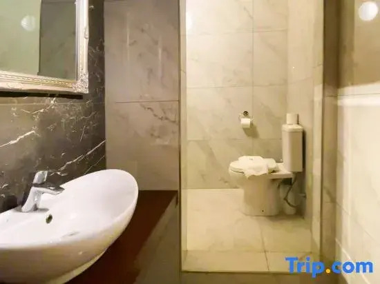 INNI - 4 bedrooms (sleeps 8 + 2 kids) Gharb village