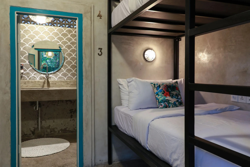 Kosta Hostel