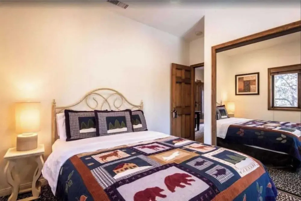 Walk to Lake 6BR Cabin w/ Game Room, Hot Tub Big Bear Castle