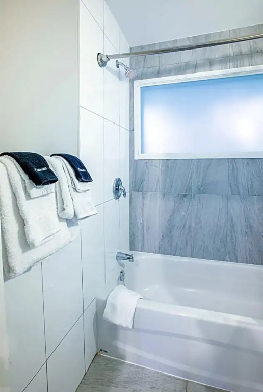 Boutique Suite #2