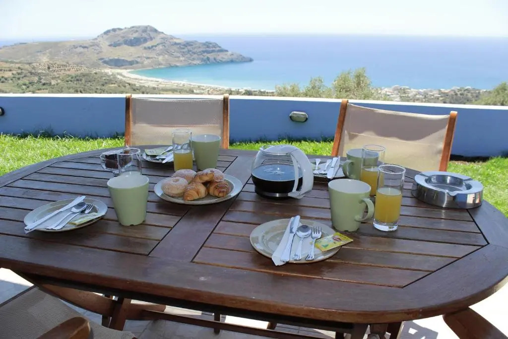 Mirthios Felicity Apartment