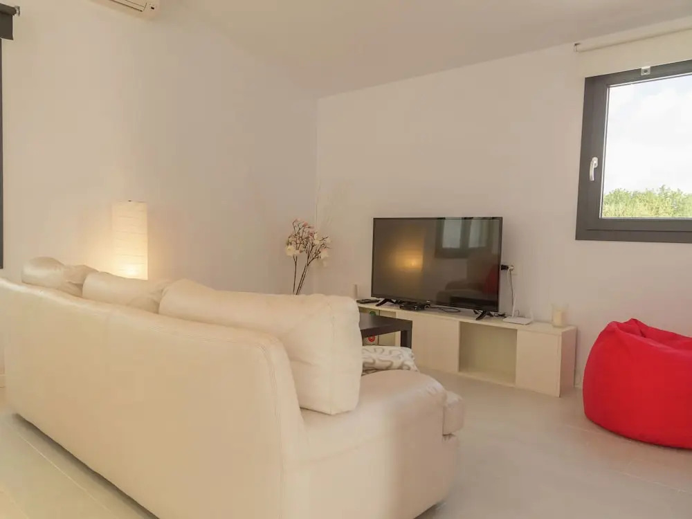 Nice Country House With Private Saltwater Pool, Chill Out, Table Tennis and BBQ