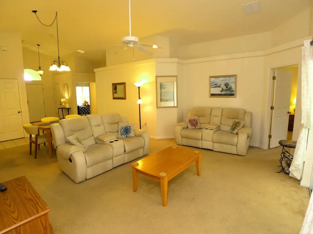 4 BED Pool Home Overlooking Reserve