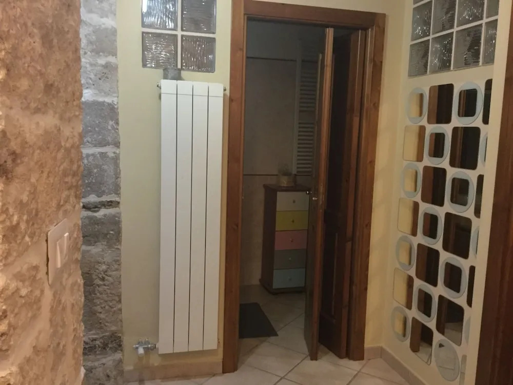 La Piazzetta B&B - Mini appartamento con ingresso indipendente