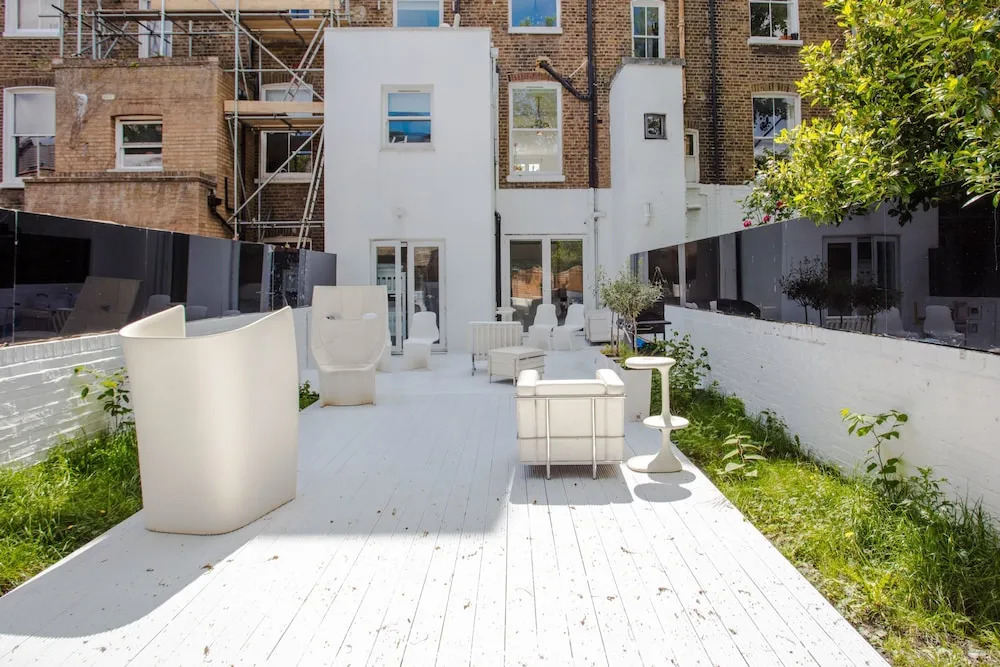 5 Storey 5 Bedroom House in Kilburn