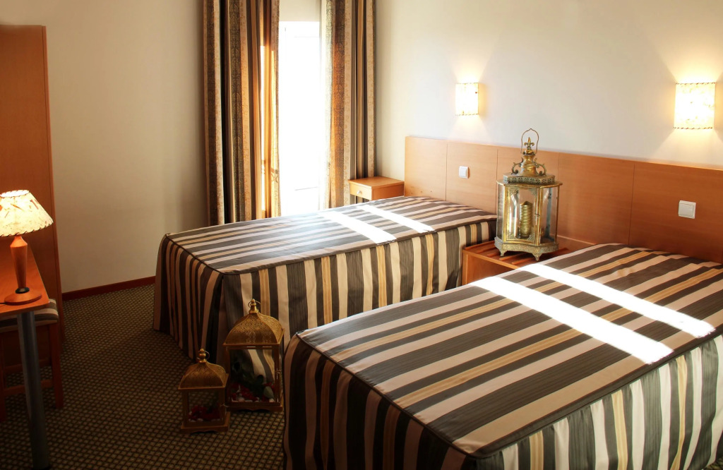 Travel Hotel