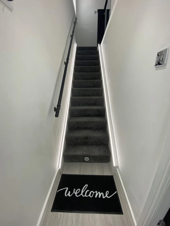 Lovely Refurbished 3-bed House in Liverpool