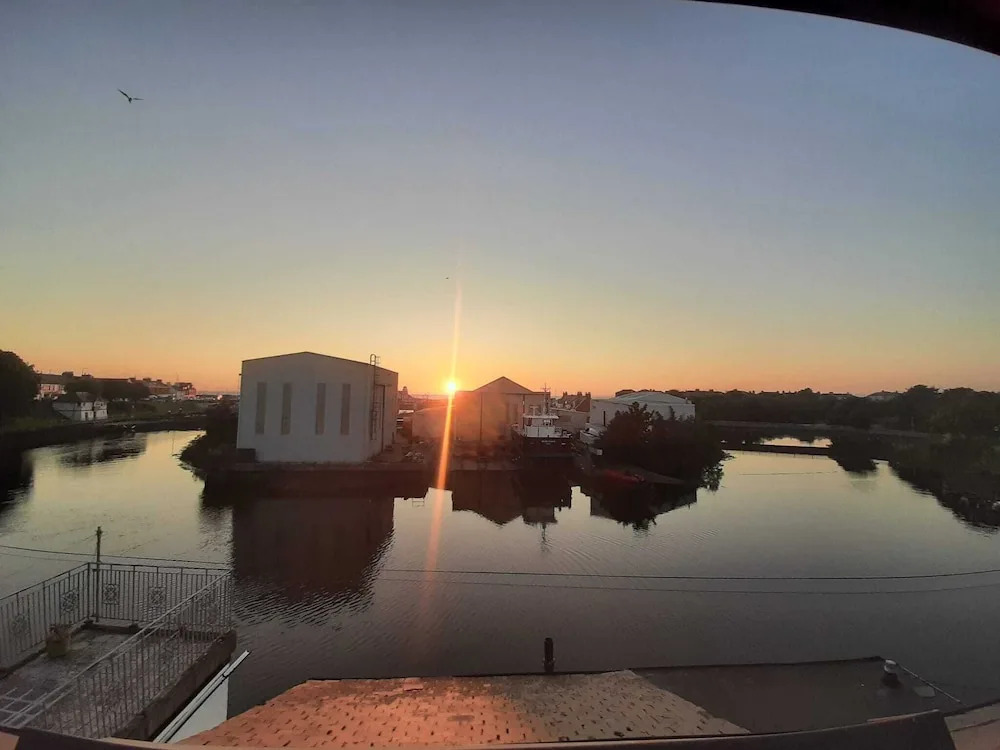 Stunning Riverside Town House with views Ayrshire