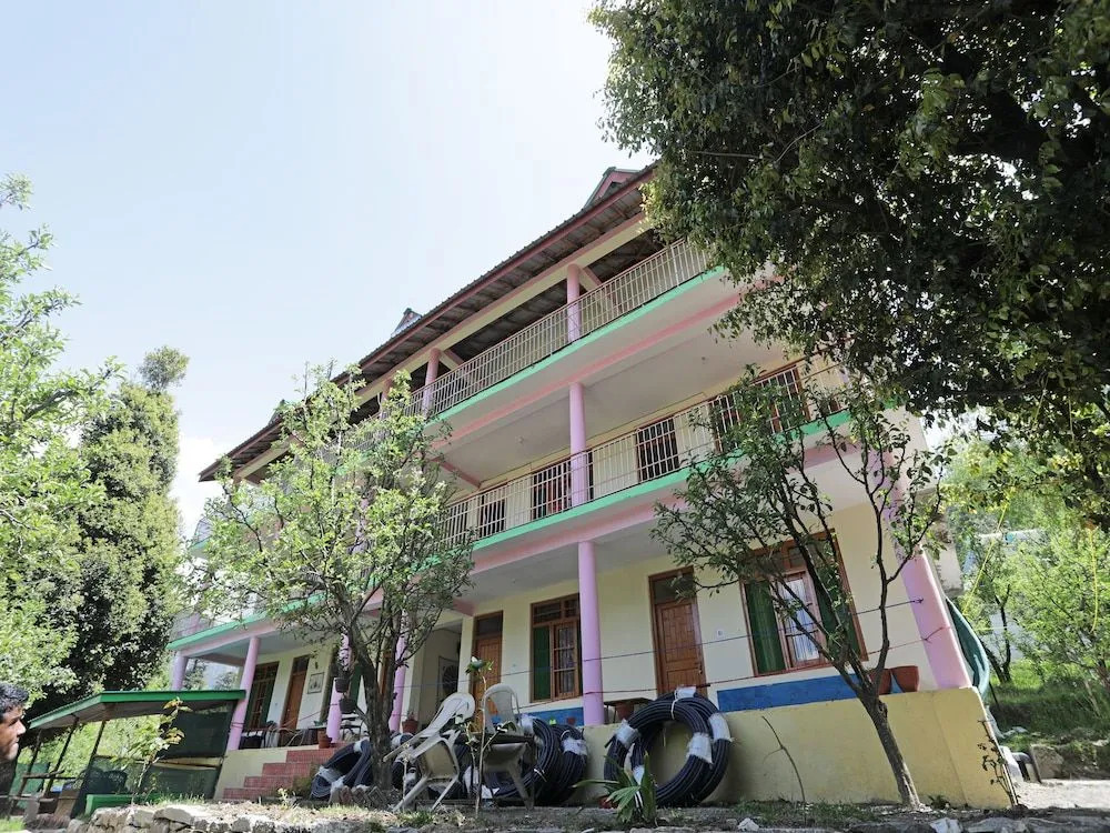 OYO 13719 Home Hill View 1BHK near Hadimba