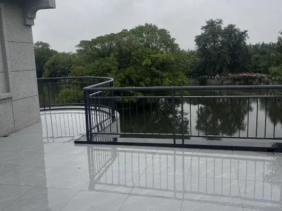 Ganzhou Bajing Lake House B&B  (Jiangnan Songcheng Scenic Area Bajing Park Store)