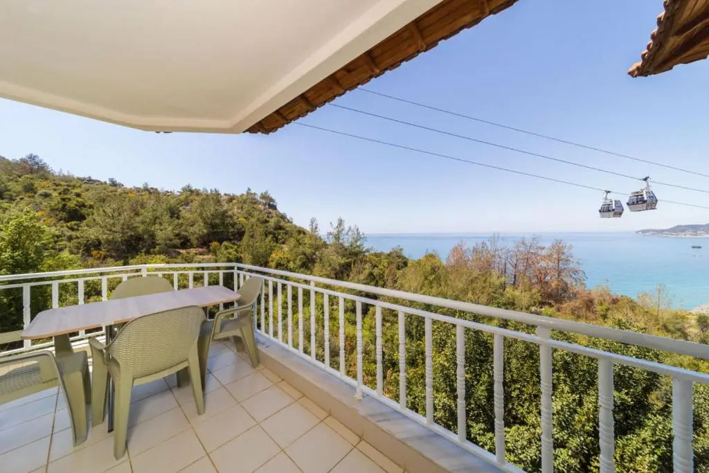 Superb Flat with Nature View and Balcony in Alanya