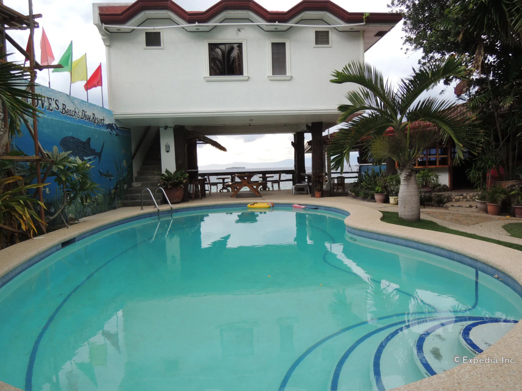 Loves Beach & Dive Resort