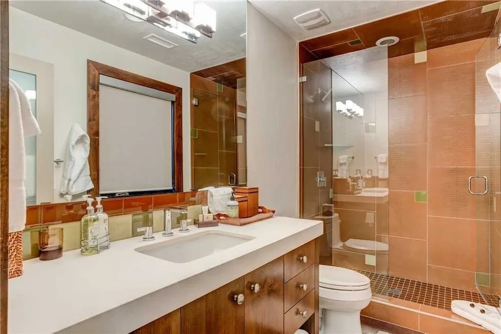 605 Deer Valley Drive 5 Bedroom Townhouse