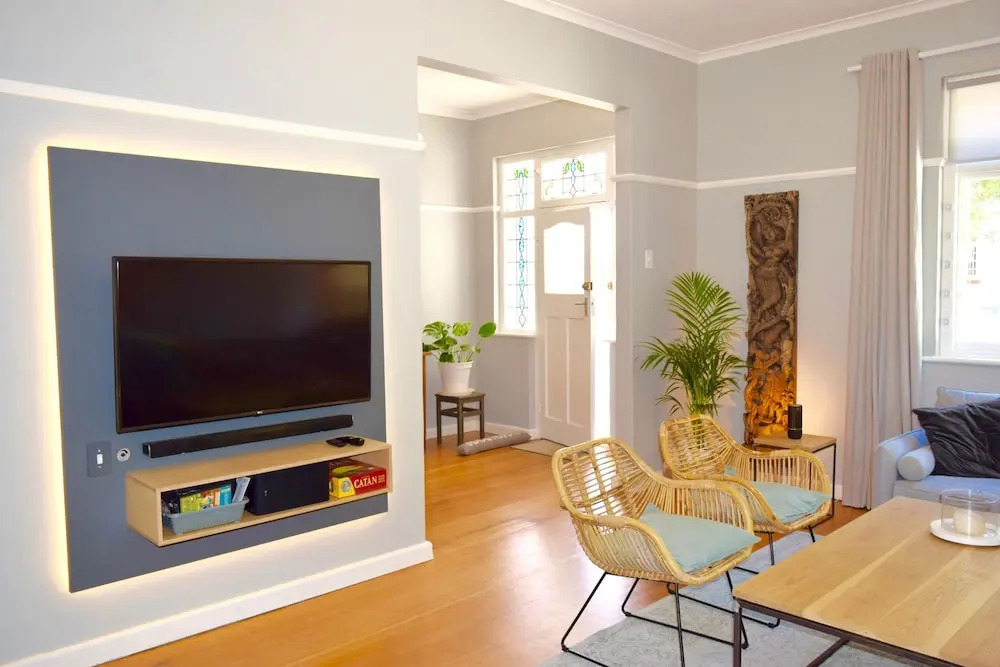2 Bedroom House With Garden