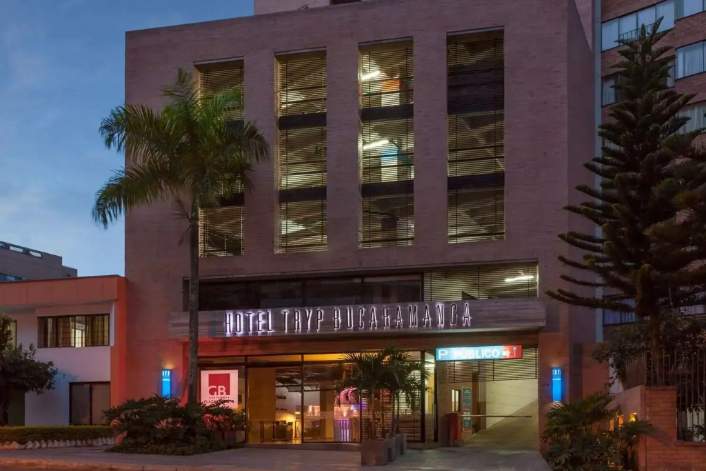 Hotel Bari Bucaramanga By OxoHotel
